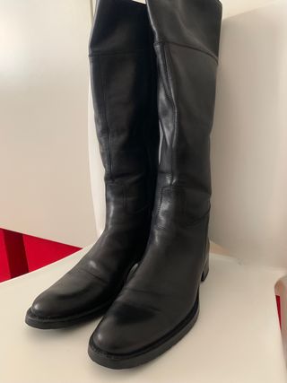 Stivali in pelle nera