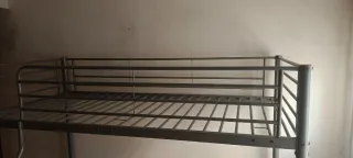 Litera metálica para niños