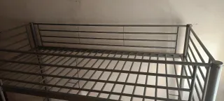 Litera metálica para niños