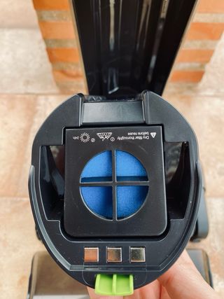 Aspiradora Eureka RapidWash New400