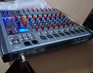 Mesa de Mistura NXG GX8 8 Canais c/ USB