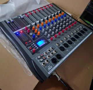 Mesa de Mistura NXG GX8 8 Canais c/ USB