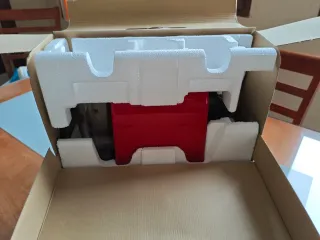 Cafetera Nespresso Essenza Mini Roja