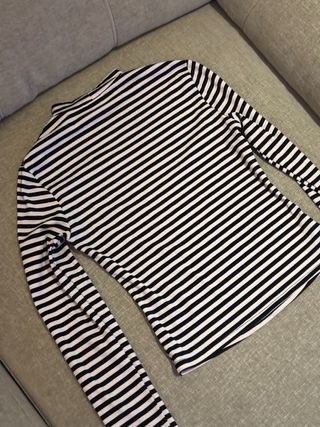 Top rayas cuello alto talla M