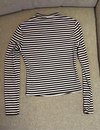 Top rayas cuello alto talla M