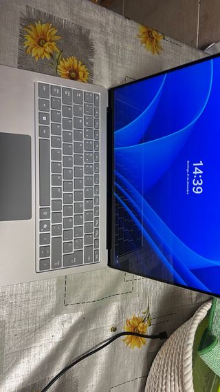 Microsoft Surface Snap X Adreno X1-85 NO NEGOCIO