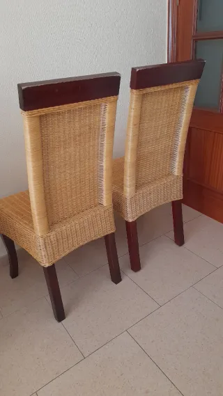Juego de 2 Sillas de Mimbre y Madera