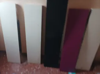 Urge. 5 Estanterías Lack Ikea Madera