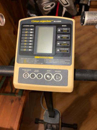 Bicicleta Estática CATEYE EC-3200