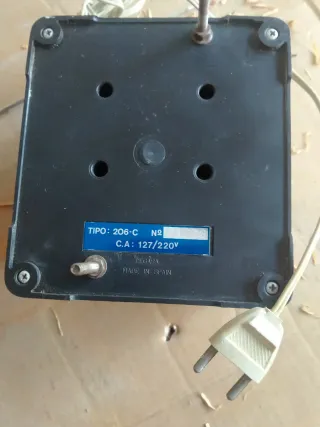 Lámpara antigua naranja y gris