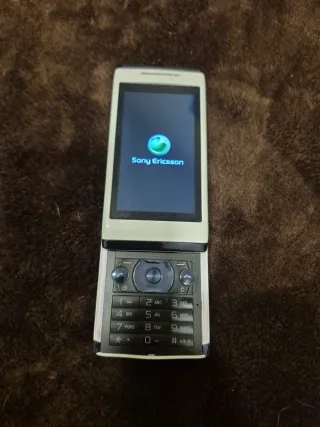 Teléfono Sony Ericsson Plata/Blanco