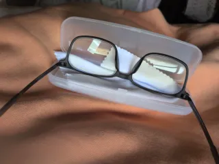 Gafas +3 vista cansada con funda