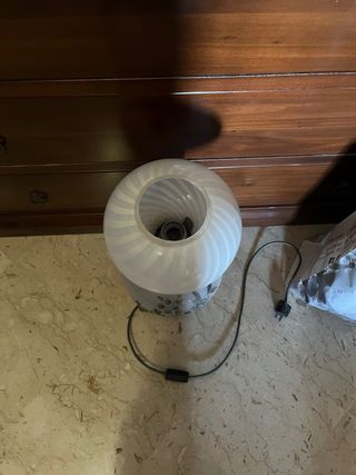 Lampada vintage in vetro e metallo