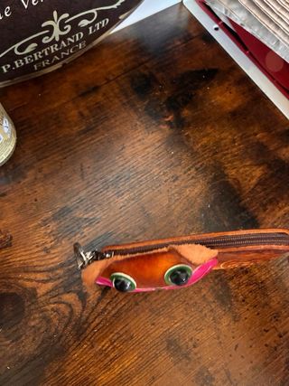 Monedero de piel de gato nuevo