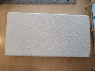 Colchón cuna blanco