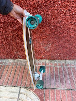 Longboard Oxelo Negro con Ruedas Verdes