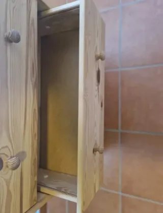 Cómoda de pino con 3 cajones