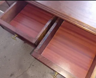 Mesita auxiliar madera antigua