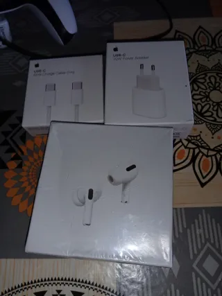cargador y cable 60w appel más cascos airpods