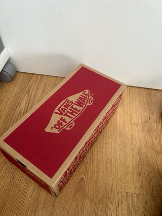 Zapatillas Vans Negras y Blancas