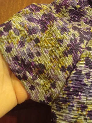 Vestido Carolina Herrera floral morado y amarillo