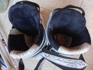 Attrezzatura sci completa: scarponi, sci e bastoncini