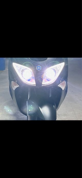 Faro Piaggio X Evo 125 Luz Blanca