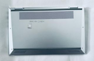 HP EliteBook 360 G8 in argento