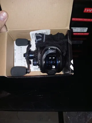 Carrete Pesca Hart Absolut Casting Metal Negro