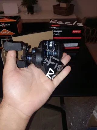 Carrete Pesca Hart Absolut Casting Metal Negro