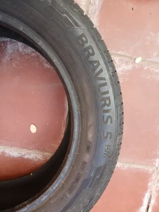 Neumático 205/55/16