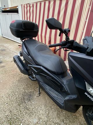 Moto Wottan Negra 1 año garantira