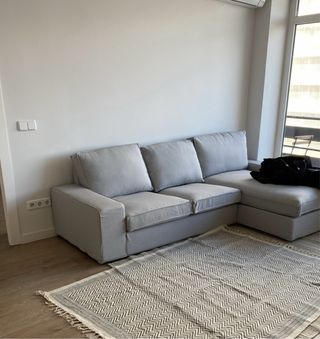 Sofá Chaiselongue Ikea KIVIK Gris