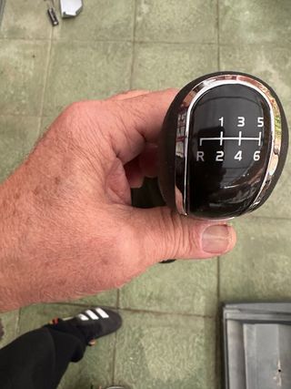 Pomo Mercedes Clase A y otros con funda