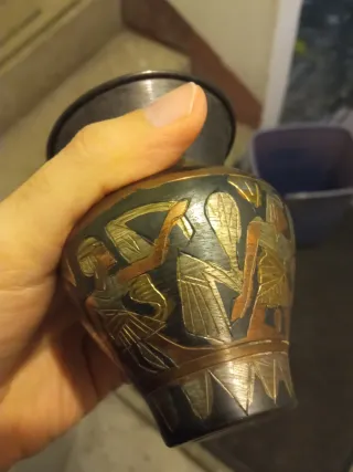 Vaso Egizio in Metallo
