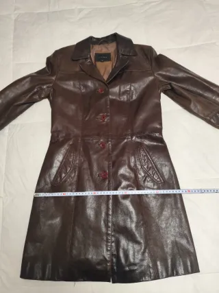 Chaqueta de piel de búfalo entallada