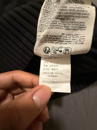 Jersey Ami Paris Negro Corazón Rojo