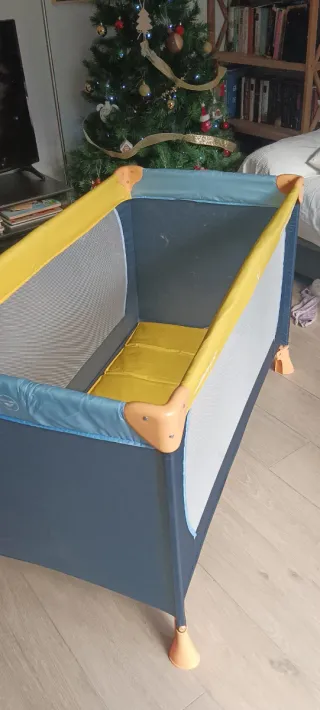 Cuna de viaje plegable