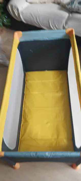 Cuna de viaje plegable