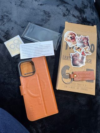 Funda TiliYoo iPhone 15 Pro Cuero Marrón