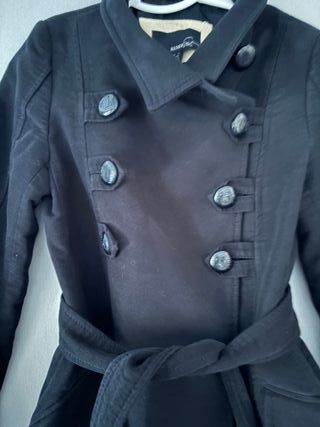 Abrigo Mango militar entallado negro