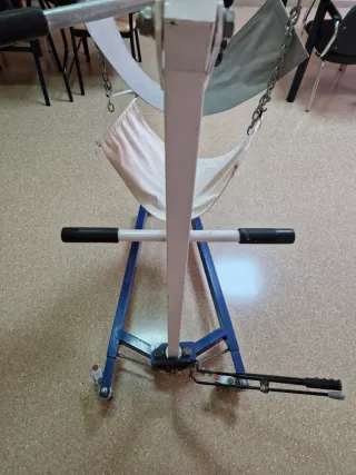 Grúa  manual para personas ,motores o lo que sea