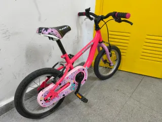 Bicicleta infantil rosa 2-5 años.