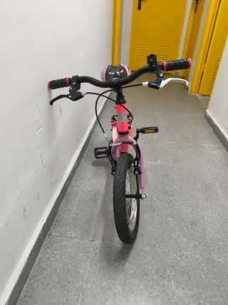 Bicicleta infantil rosa 2-5 años.