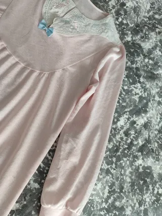 Camisón manga larga con canesú blanco