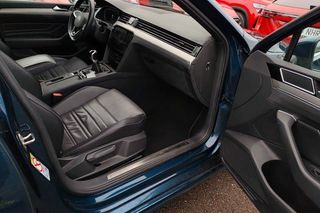 Volkswagen Passat 2.0 TDI EVO 150 CV R-LINE