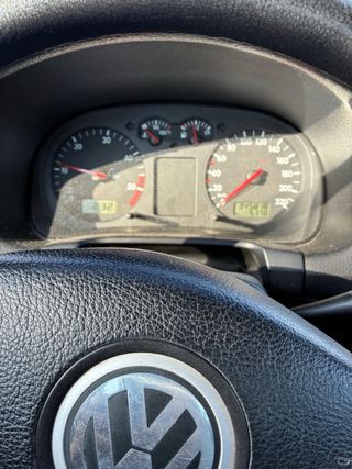 Volkswagen Bora 2002