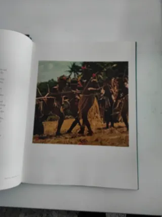 2 libros Micronesia y Polinesia