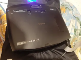 Proyector Epson casi nuevo