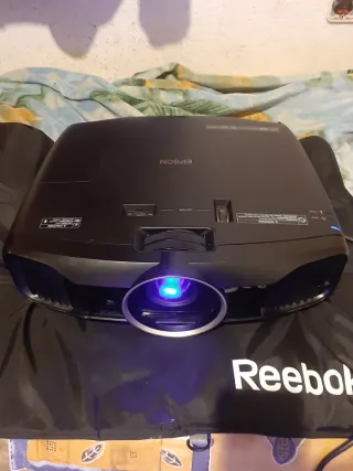 Proyector Epson casi nuevo